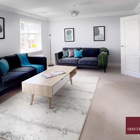 Maidenhead, Leander - 3 Bedroom - Parking&Garden Buitenkant foto